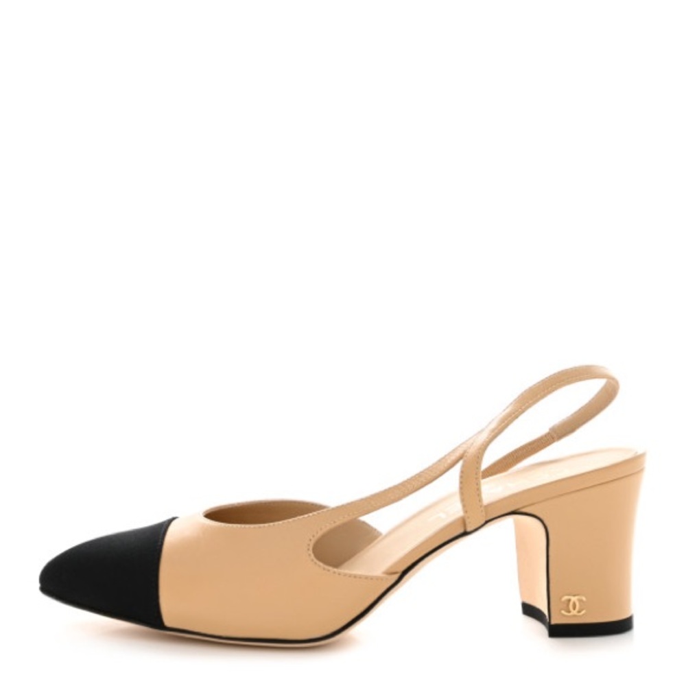 CHANEL Classic Beige Leather & Navy Grosgrain Cap-Toe Slingback Heels (39)